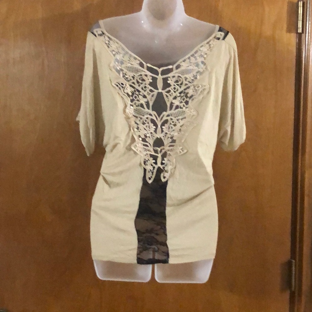 Shirt - Picture 2 of 5